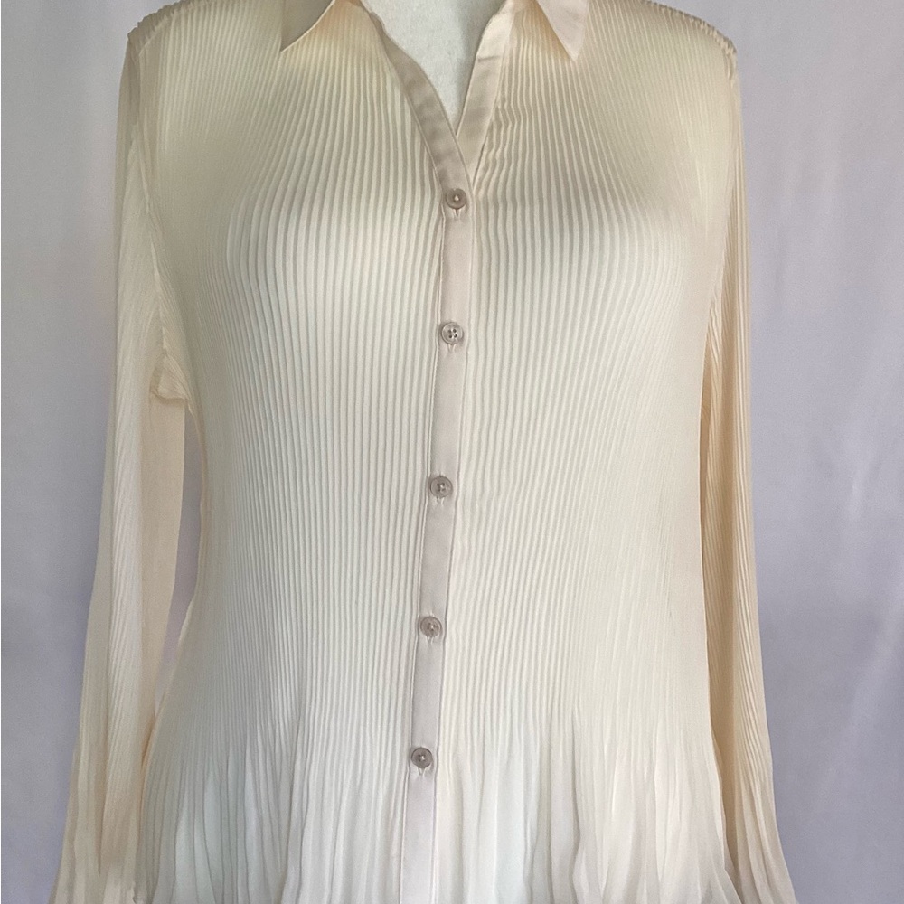 Chico's Cream Pleated Button-Front Shirt